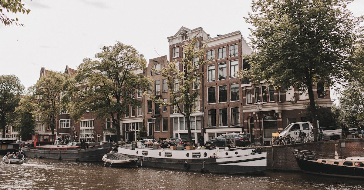 Strategies for Improving Dutch Vowel Pronunciation